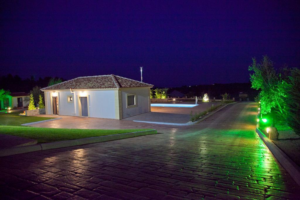 Ameadros Resort Mantzavináta Eksteriør bilde